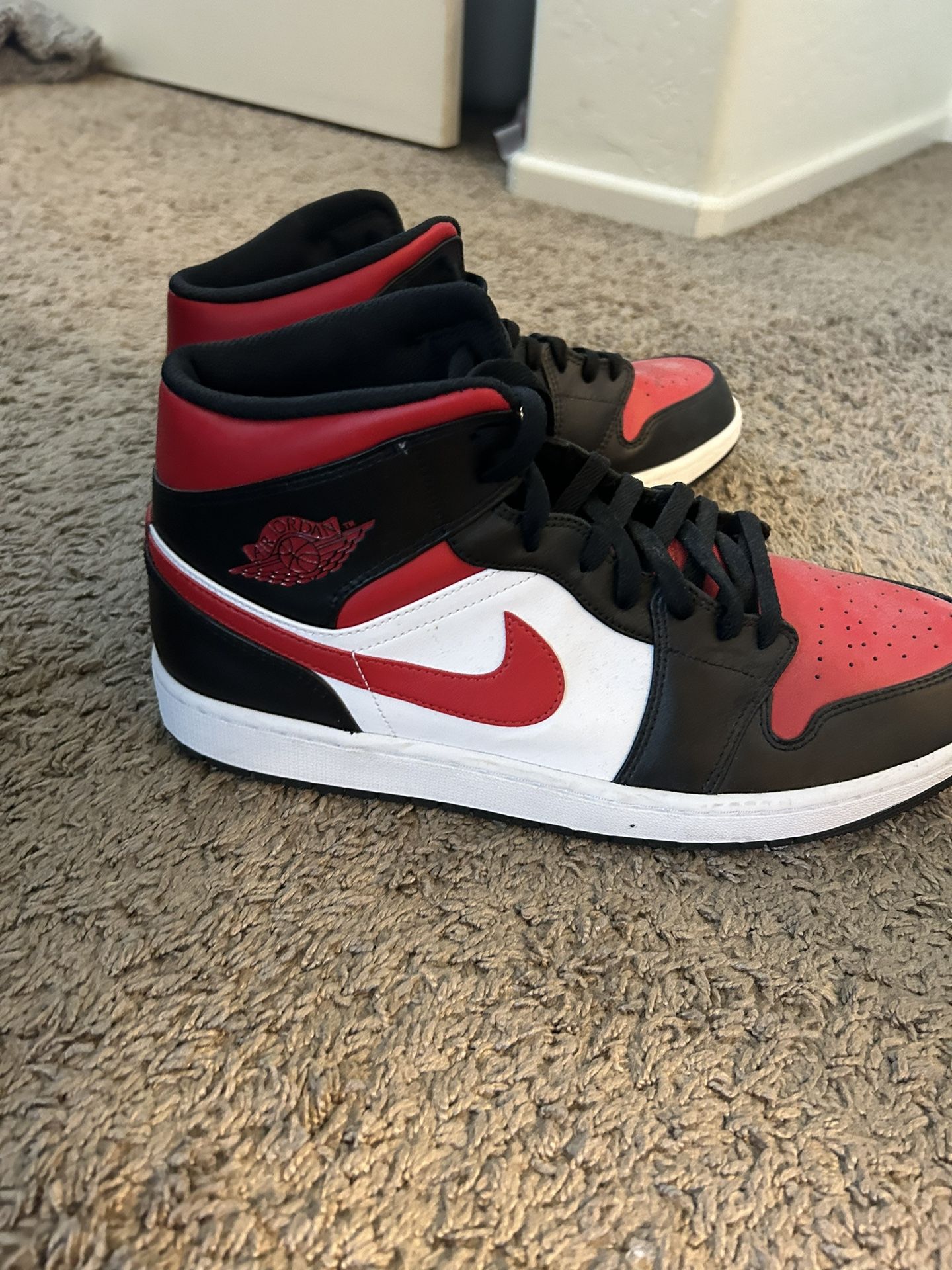 Nike Men's Air Jordan 1 Mid Shoes - Black / Fire Red / White