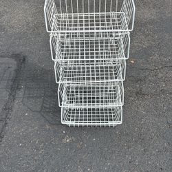 White Plastic Storage/ 5 Bins