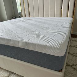 Queen Size Hybrid Mattress 