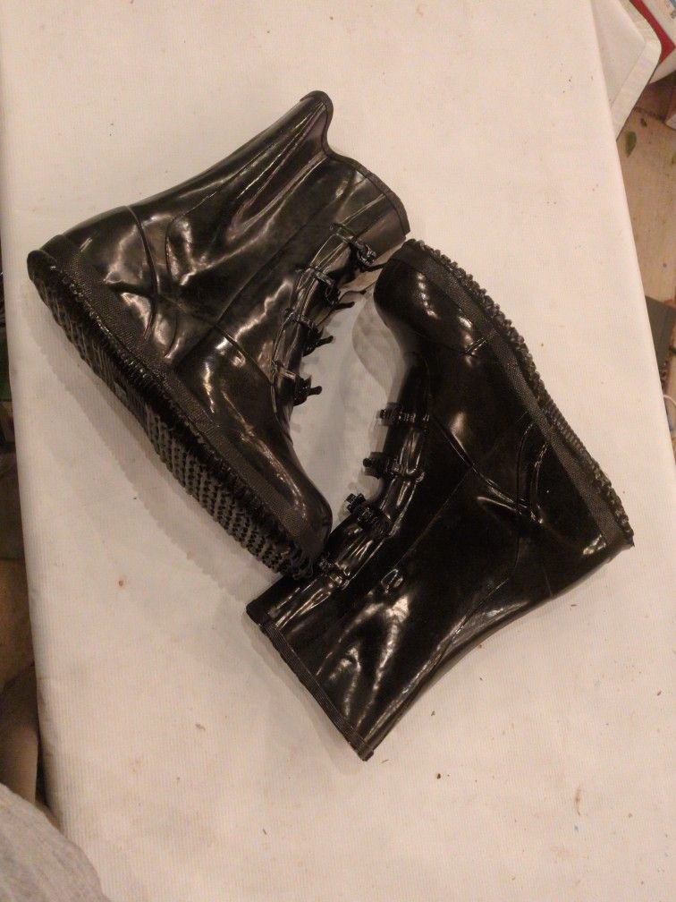 Free Water Proof Boots
