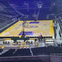 Lakers vs Warriors TONIGHT 🔥 200 Level Tickets 🔥 