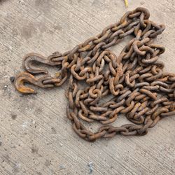 Chain with hooks