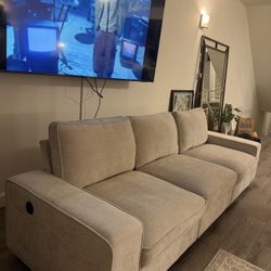 Sofa with 3 mouths of use