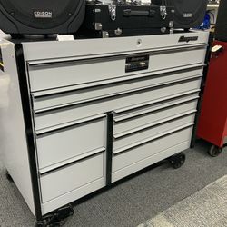 SNAP-ON 54" Nine-Drawer Double-Bank Masters Series Roll Cab with PowerDrawer and SpeeDrawer