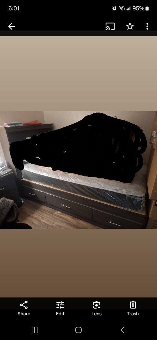 Twin Bed