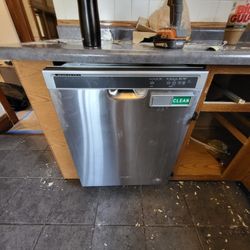 Whirlpool Dishwasher 