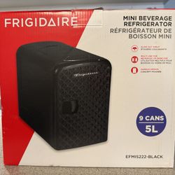 Frigidaire Mini Beverage Refridgerator