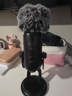 Yeti microphone