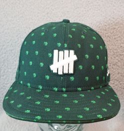 Undefeated NEW ERA Rare Fitted Baseball Cap 7 5/8 Green AOP