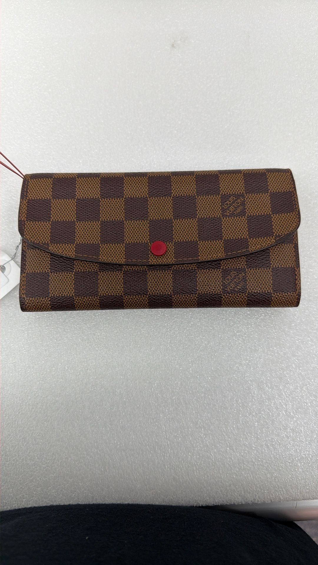 Louis Vuitton Emilie wallet- Authentic (WMP015466)