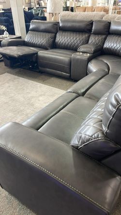 💞OM 💞  Brand New Power Reclining Sectional