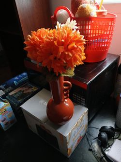 Vases With Plants Or Without 