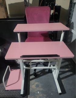 Kids Desk With Chair.