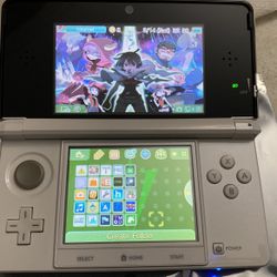 3ds White Mod In Good Condition With 64gb SD Card