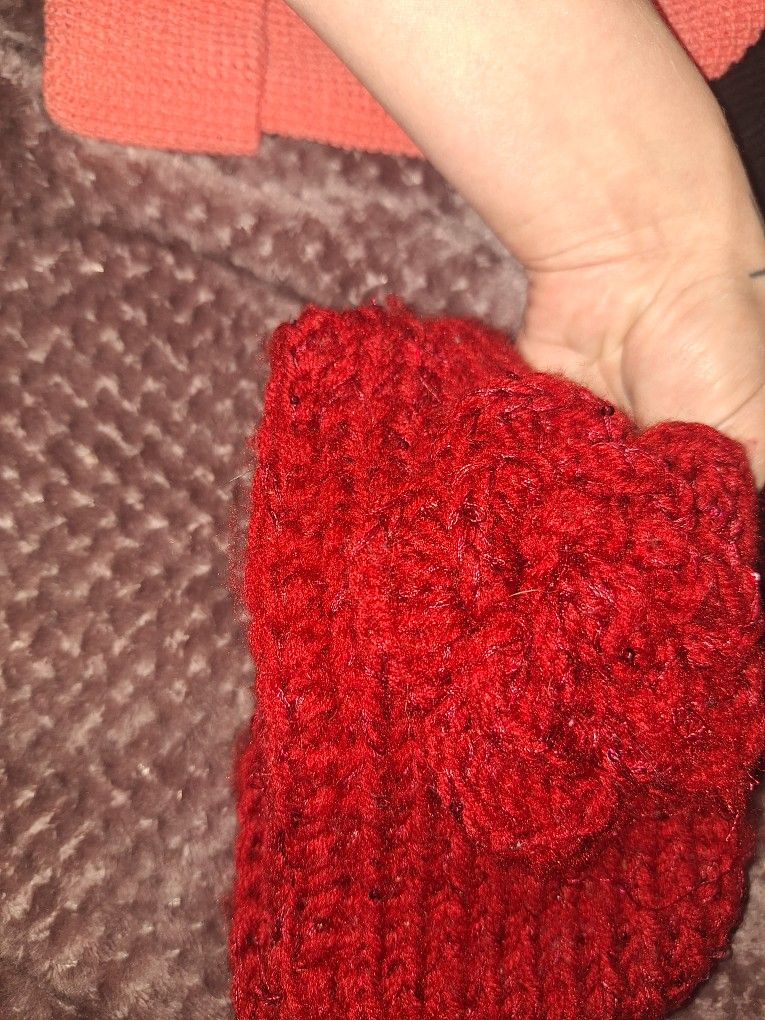 Red Head/ear Warner And Black Leggings
