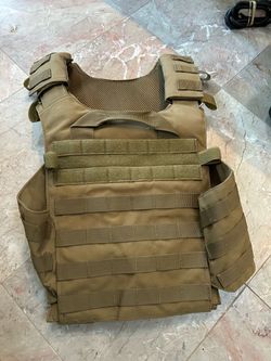 Coyote Tan Tactical Plate Carrier Vest