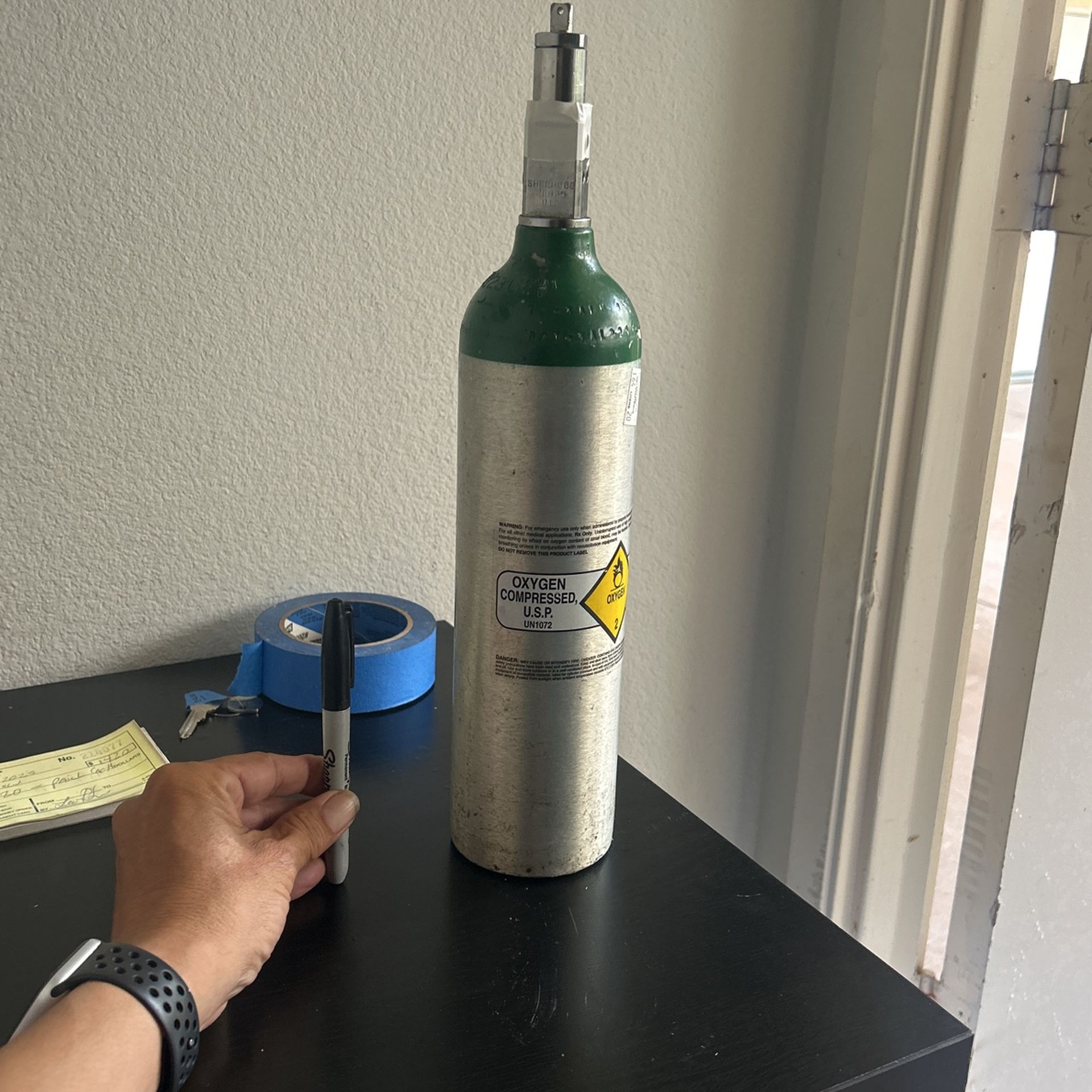 Tank Oxygen 12 Plus Inches Tall 3 Plus Inches Wide