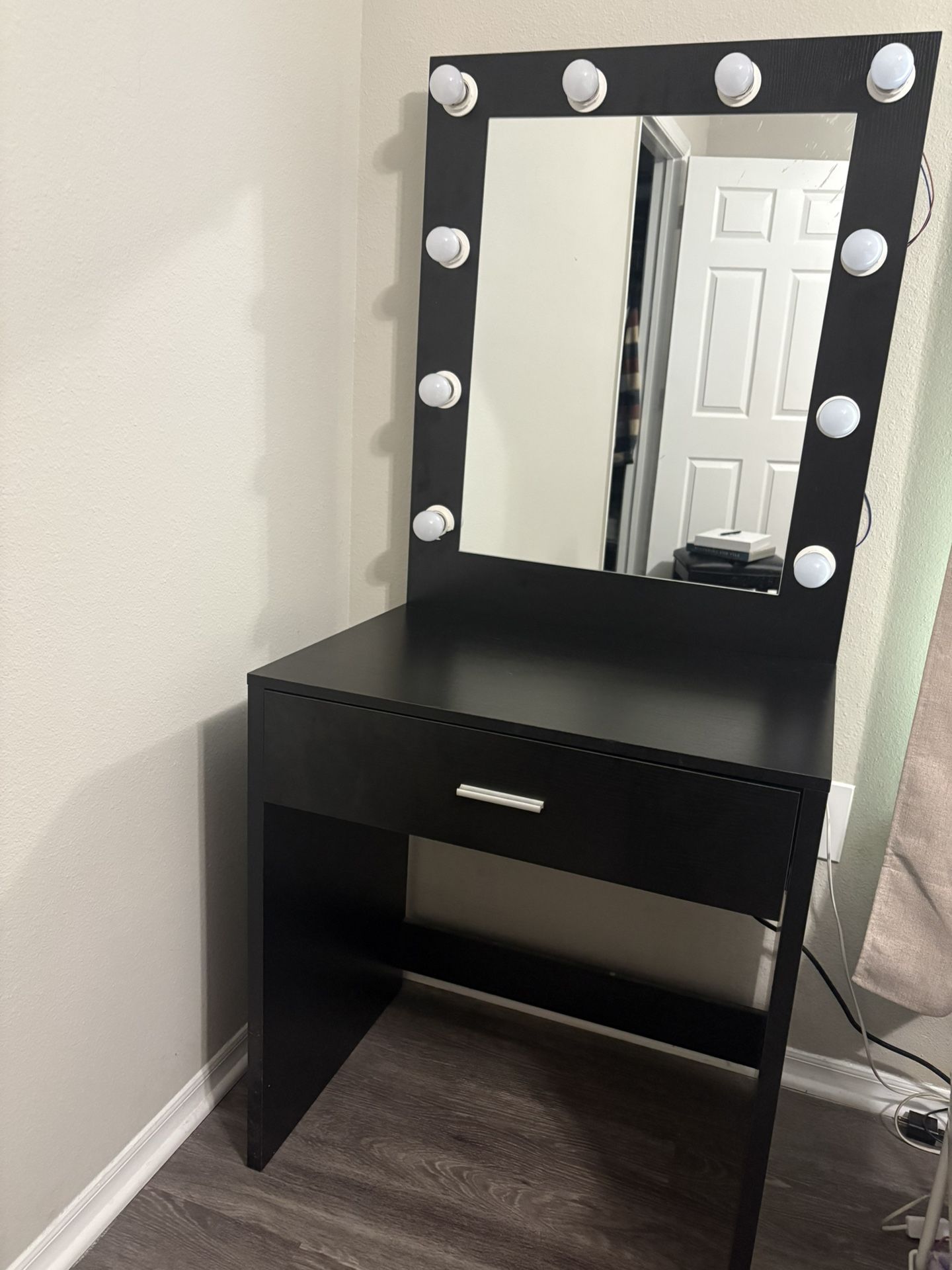 Makeup Vanity For Sale