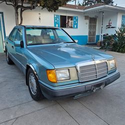 1992 Mercedes-Benz 300