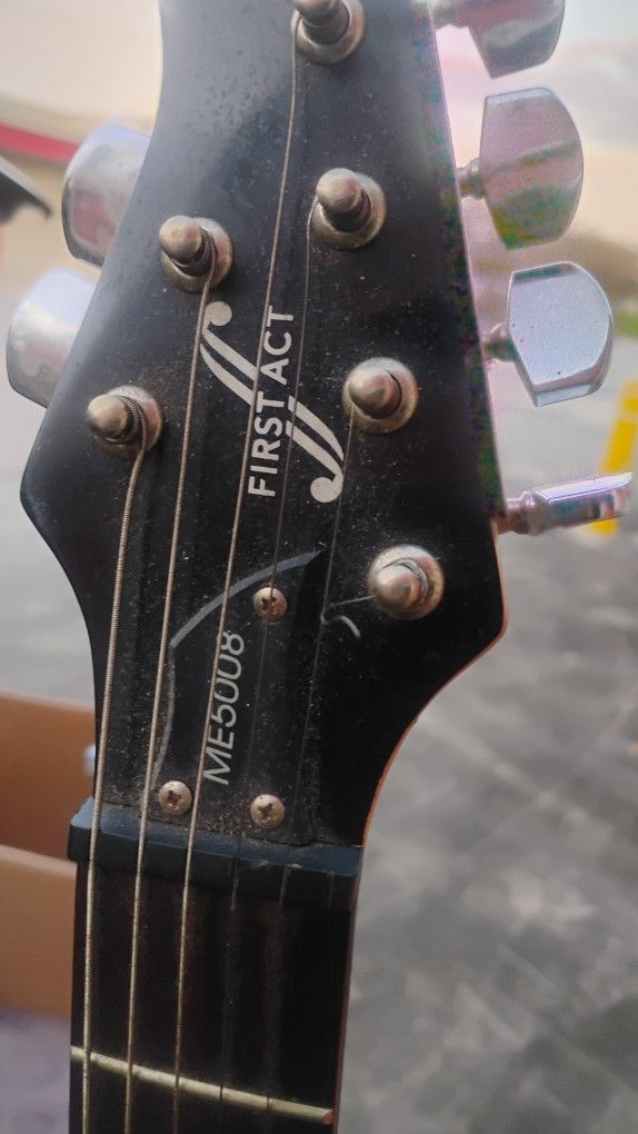 Guitar ME 5008 First Act