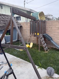 Gratis- Free- Pick Up In Lynwood