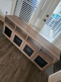 59” TV Stand / Entertainment Center