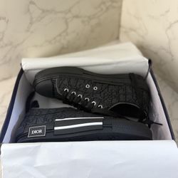 Men’s Shoes 