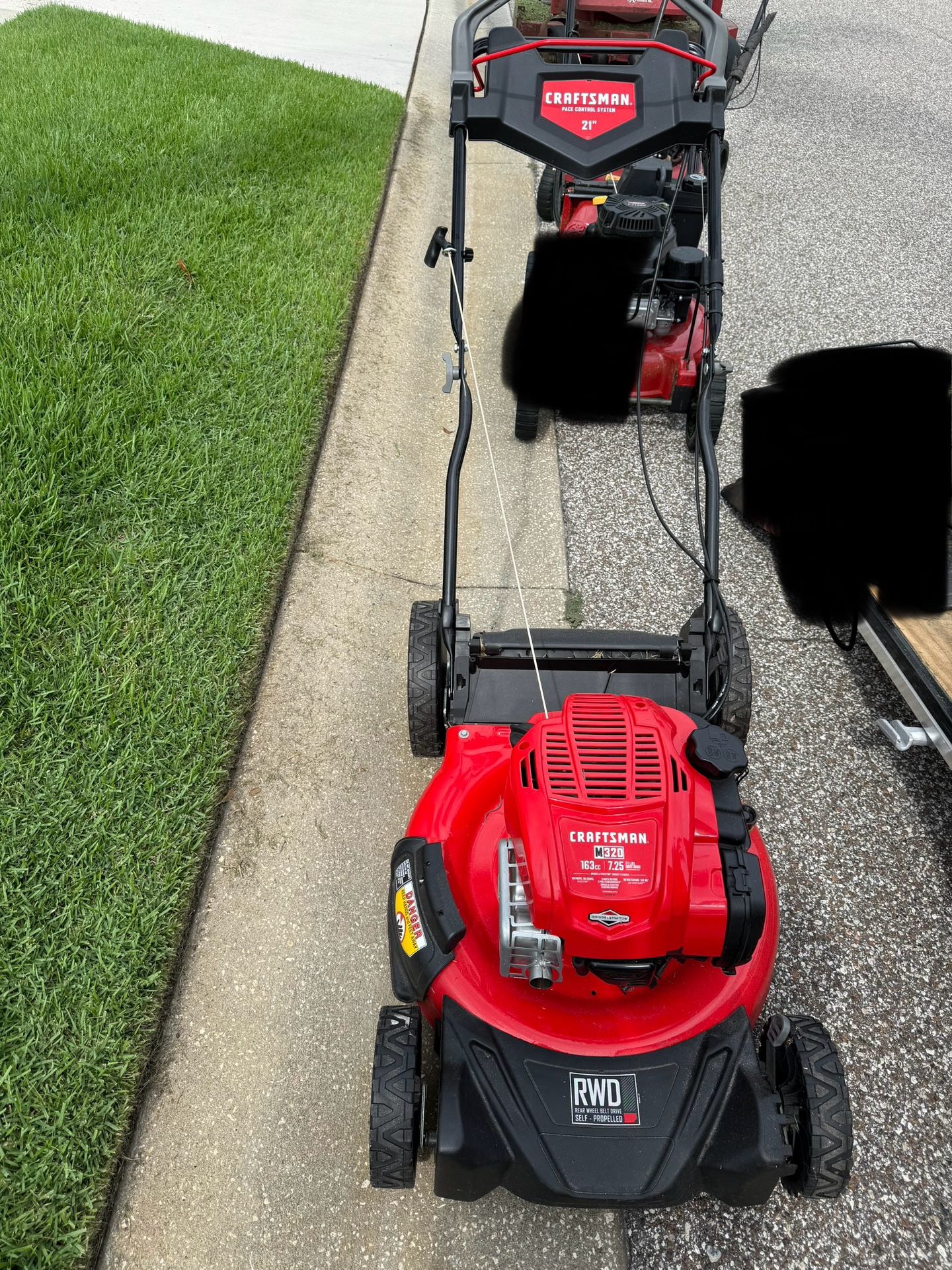 CRAFTSMAN LAWN MOWER LIKE NEW!!!