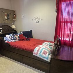 Pirates Of The Caribbean Ship Bed And Dresser