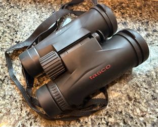 Tasco ES10X42 Essentials Binoculars, 10x42mm, Roof Prism Mc, Black