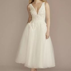 Unused David's Bridal Wedding Dress