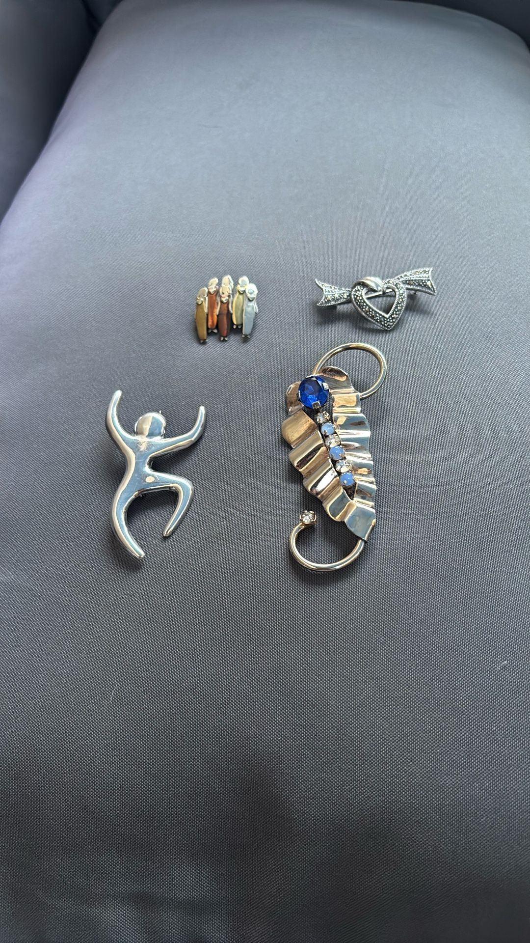 925 Brooches