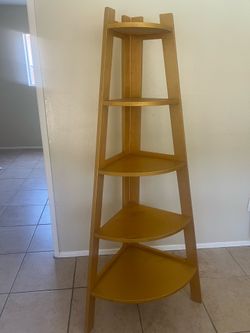 gold tall tiered tower