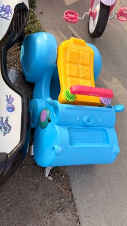 Baby elephant car