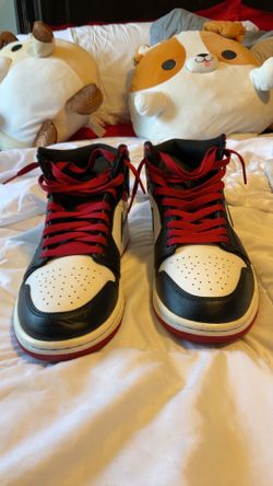 Jordan 1 Mid gym red black white men’s size 8.5