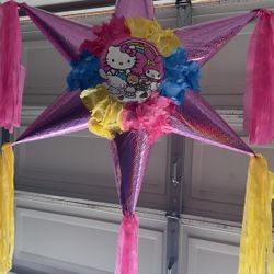 Hello Kitty Star Pinata 