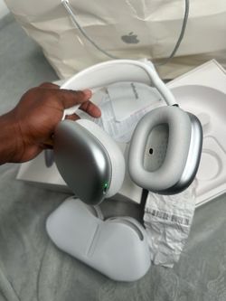 Apple AirPod max silver