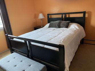 Black Queen Bedroom Set – Bed Frame, Dresser with Mirror & Nightstand