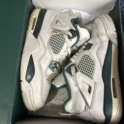 Air Jordan 4 Retro