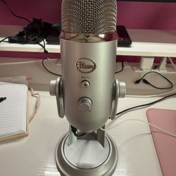 Blue Yeti Mic + Stand & Pop Filter