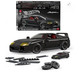 Hot Wheels Mattel Brick Shop '94 Toyota Supra MKIV Building Set