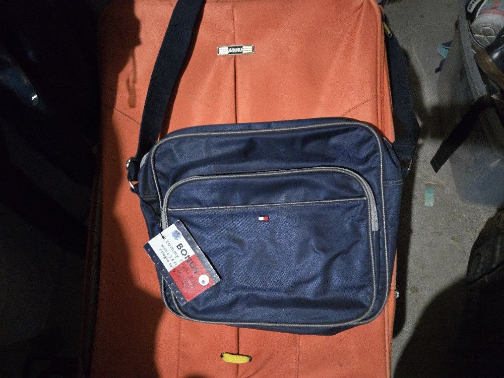 NEW w/ Tags! Vintage Y2K Tommy Hilfiger Navy Nylon Laptop Messenger Crossbody Bag