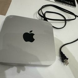 APPLE MAC MINI A2686 - 8GB - RAM 256 GB - Like New - 