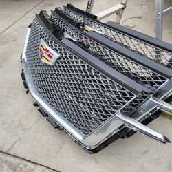 20-21 Cadillac Escalade Grille New OEM