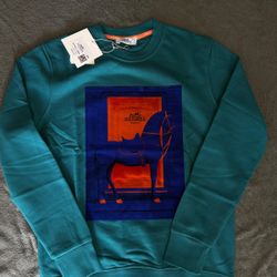 H.e.r.m.e.s T Shirt  . Medium Only . Shipping And Delivery 