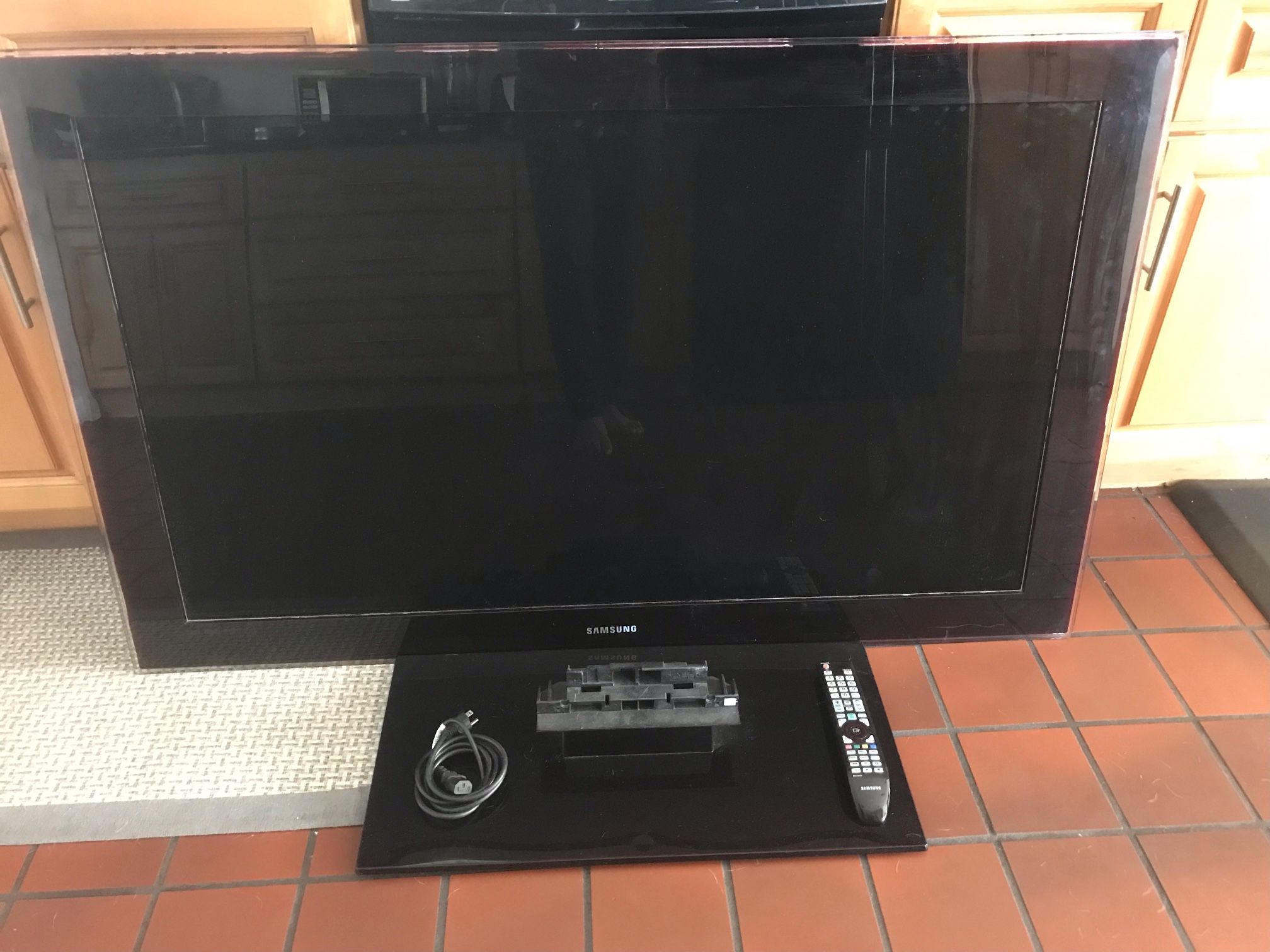 Free Samsung 7 Series 52" LCD TV - DOES NOT TURN ON