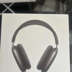 Space Gray- AirPod Max, Brand New, Never Worn, includes charger and the box