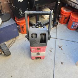 1800psi Presure Washer Used 