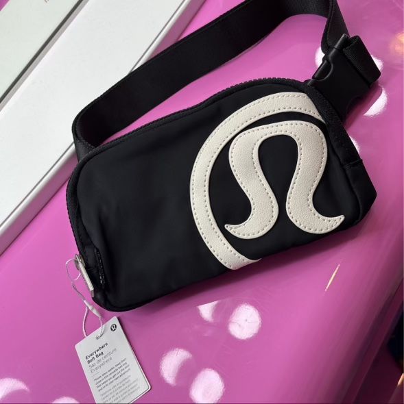 lululemon bag png Everywhere Wordmark Crossbody Belt 1L club: Mahtomedi Soccer Association Stadium ready Sizes And Extras:80 L + Extra 4 Strap Adidas Santiago insulated lunch
