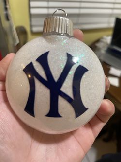 Yankee Ornament 